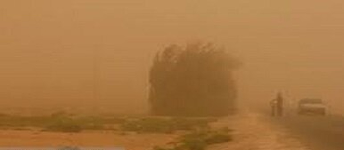 طوفان با سرعت ۱۱۲ کیلومتر بر ساعت زابل را درنوردید