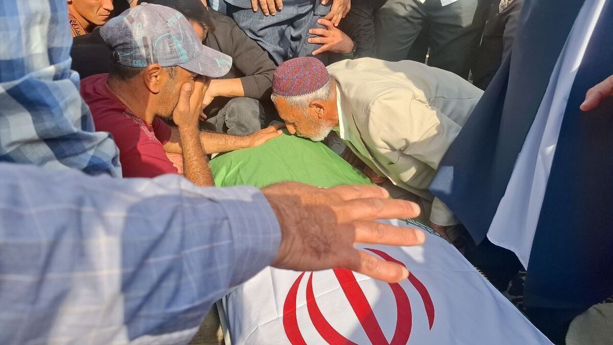 تشییع والیبالیست تیم ملی از خانه پدری در روستای قانقرمه