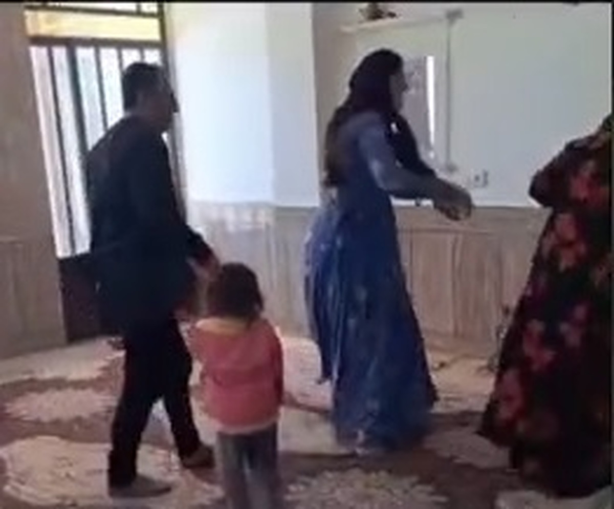 درآمدزایی در شبکه های اجتماعی با نمایش فقر و جهل