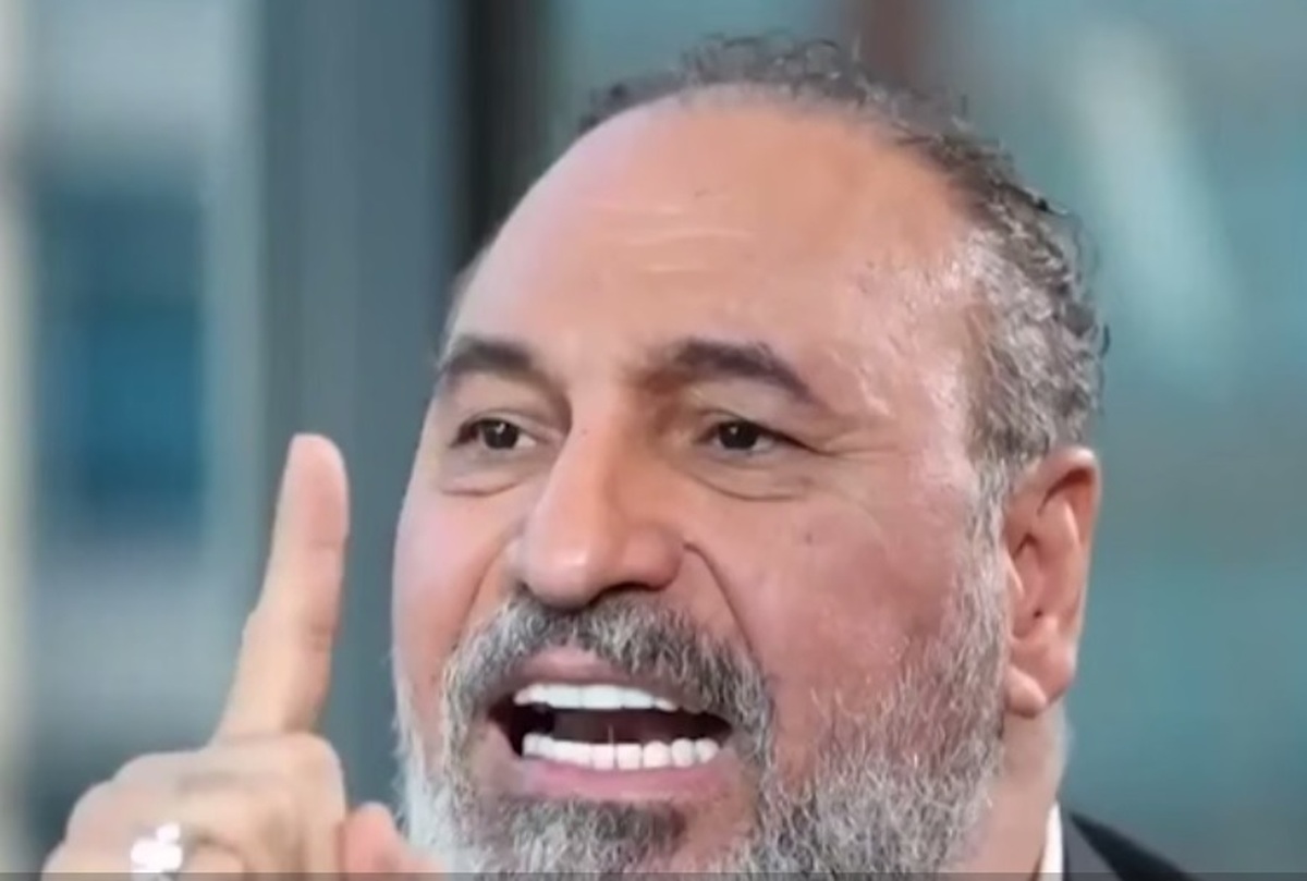 خشم و اعتراف بازیگر فراری از عدم همراهی هنرمندان خارج‌نشین با براندازها