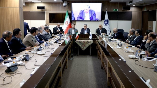 بانک مرکزی امکان واردات بدون انتقال ارز را برای فعالان اقتصادی فراهم کند