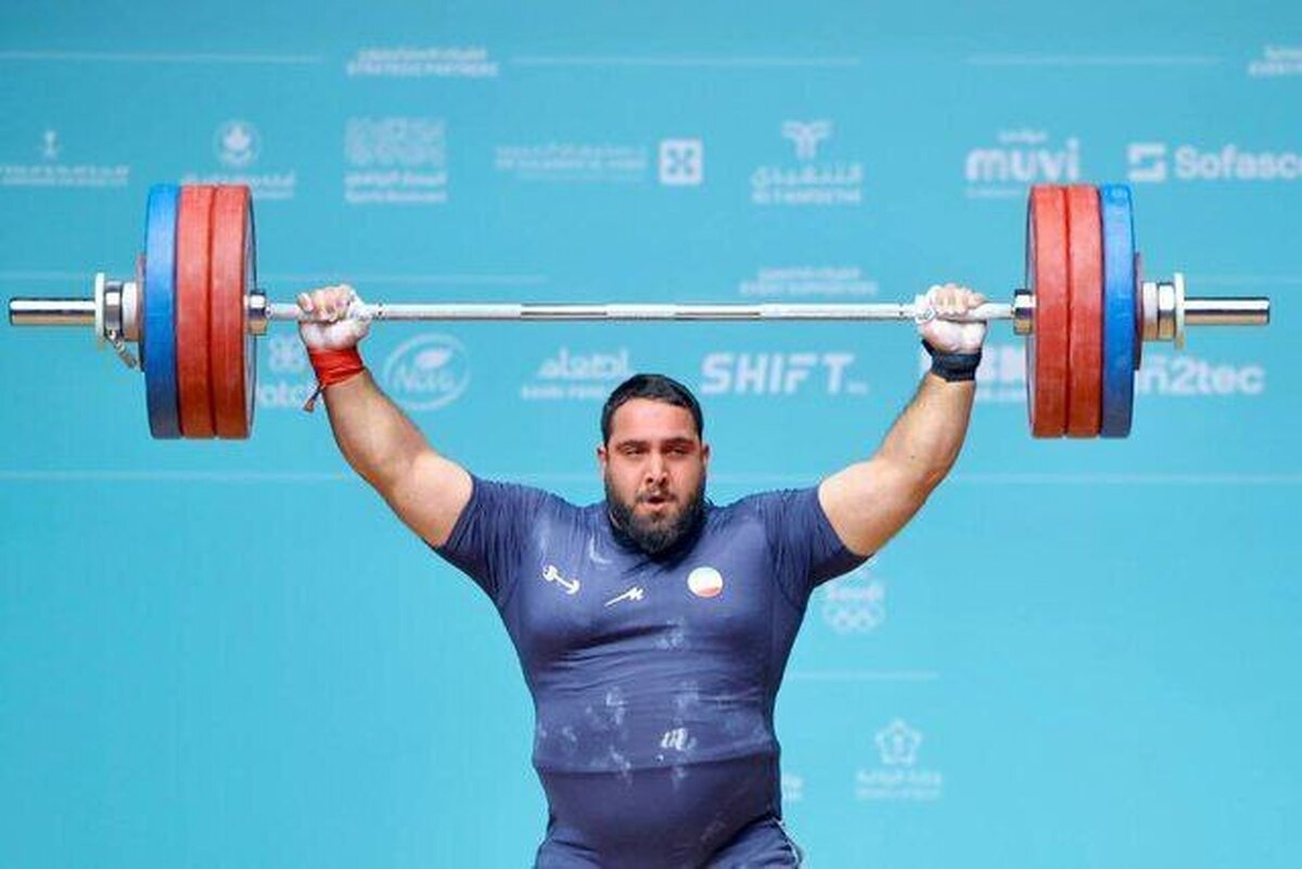 وزنه‌بردار فوق سنگین ایران به دو مدال برنز رسید