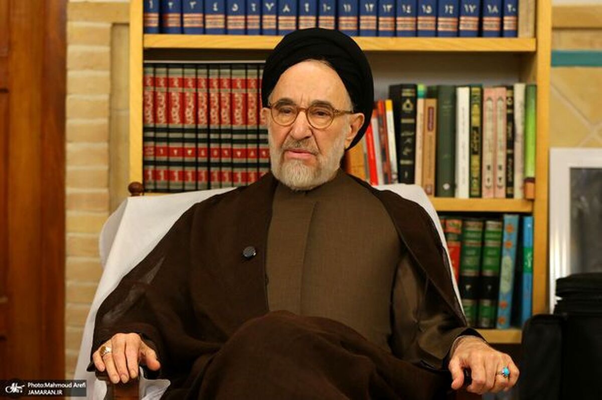 جناب خاتمی! تلاش برای ربایش دولت پزشکیان را متوقف کنید