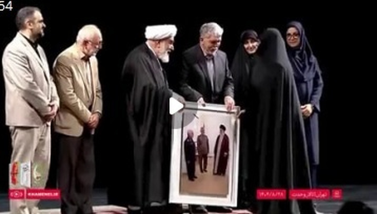 پرده‌برداری از یک قاب ماندگار: تجلیل از خانواده شهید دُخانچی در یک رویداد ملی