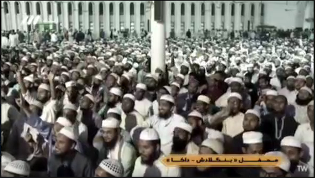 طنین فریاد ضد اسرائيلی در میان انبوه جمعیت مردم بنگلادش