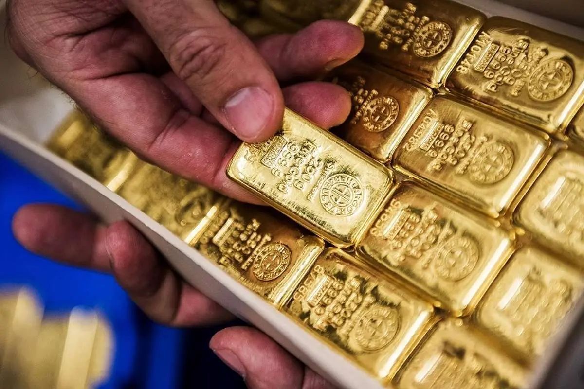 طلای جهانی به زیر ۴۰۰۰ دلار سقوط کرد