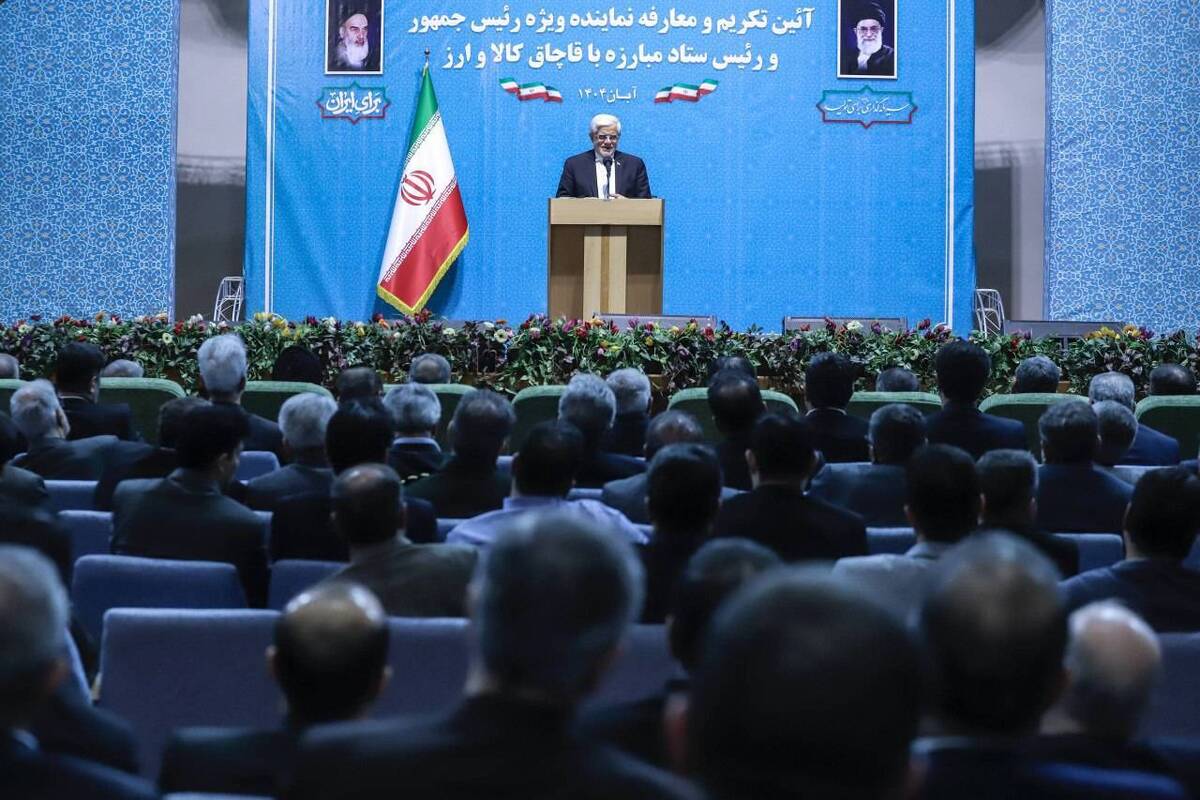 دکتر عارف: سیاست دولت افزایش تعامل با همسایگان است دکتر عارف: سیاست دولت افزایش تعامل با همسایگان است