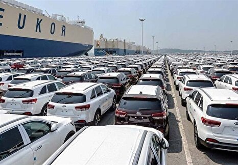 بجای گران کردن بنزین عوارض واردات خودرو را حذف کنید