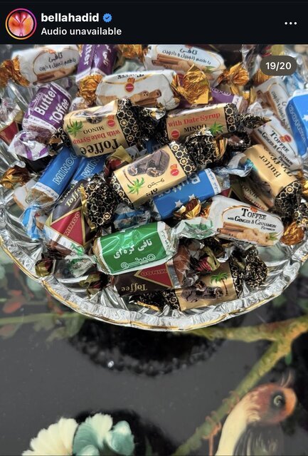 گلاب، فرش ایرانی و تخته نرد در خانه مُدل جهانی چه معنایی میدهد؟ گلاب، فرش ایرانی و تخته نرد در خانه مُدل جهانی چه معنایی میدهد؟