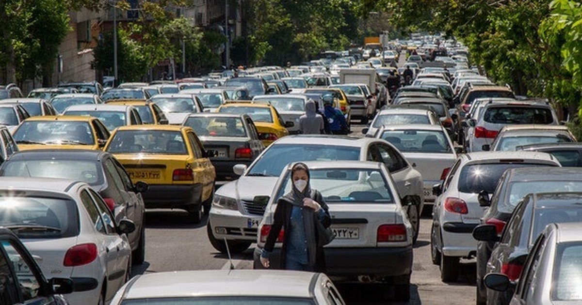 کاهش ۳۷ درصدی ترافیک تهران با اجرای محدودیت‌های آلودگی هوا