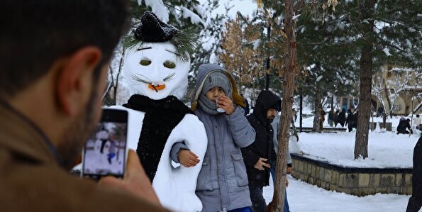 همدان میزبان جشن ساخت آدم‌برفی