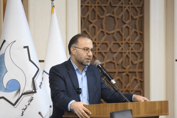 اینجا حرکت علمی از کف جامعه شروع میشود اینجا حرکت علمی از کف جامعه شروع میشود