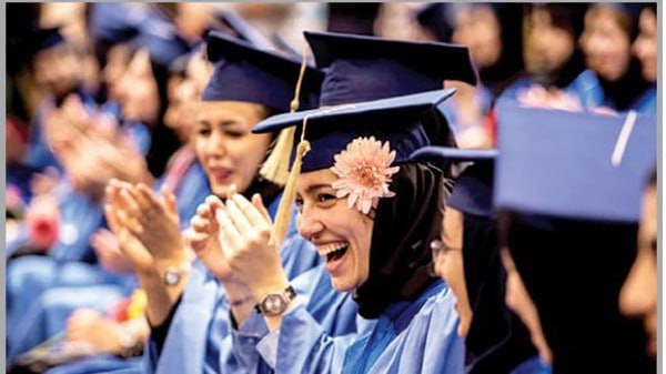 اینجا حرکت علمی از کف جامعه شروع میشود اینجا حرکت علمی از کف جامعه شروع میشود