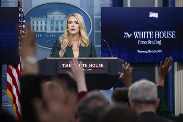 کاخ سفید از موافقت اوکراین با مفاد طرح صلح آمریکایی خبر داد کاخ سفید از موافقت اوکراین با مفاد طرح صلح آمریکایی خبر داد