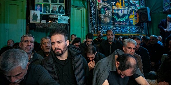 مراسم عزاداری روز شهادت حضرت زهرا (س) در حسینیه سادات اخوی