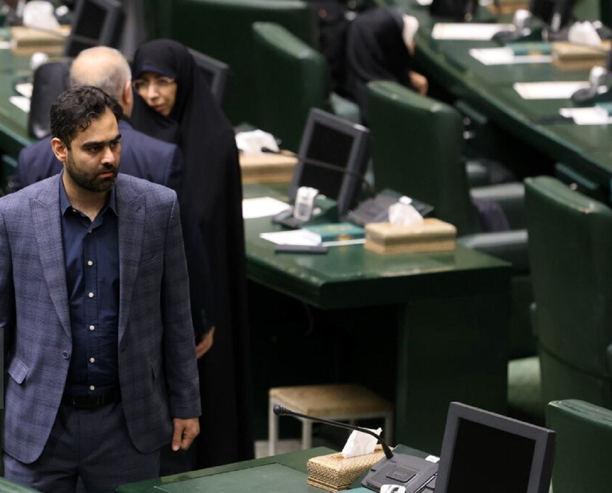 نطق جنجالی امیرحسین ثابتی در مجلس؛ نقدهای تند درباره بانک‌ها، اقتصاد فرهنگ و شفافیت مسئولان