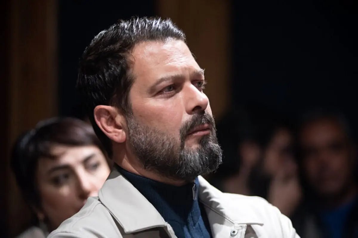 بازیگران می‌توانند «شوکر برقی» و «افشانه» بگیرند