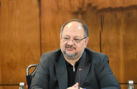 بازگشت از در پشتی؛ اصرار عجیب شریعتمداری بر انتصاب مدیری با «استعلام قرمز» و سابقه خانوادگی تاریک