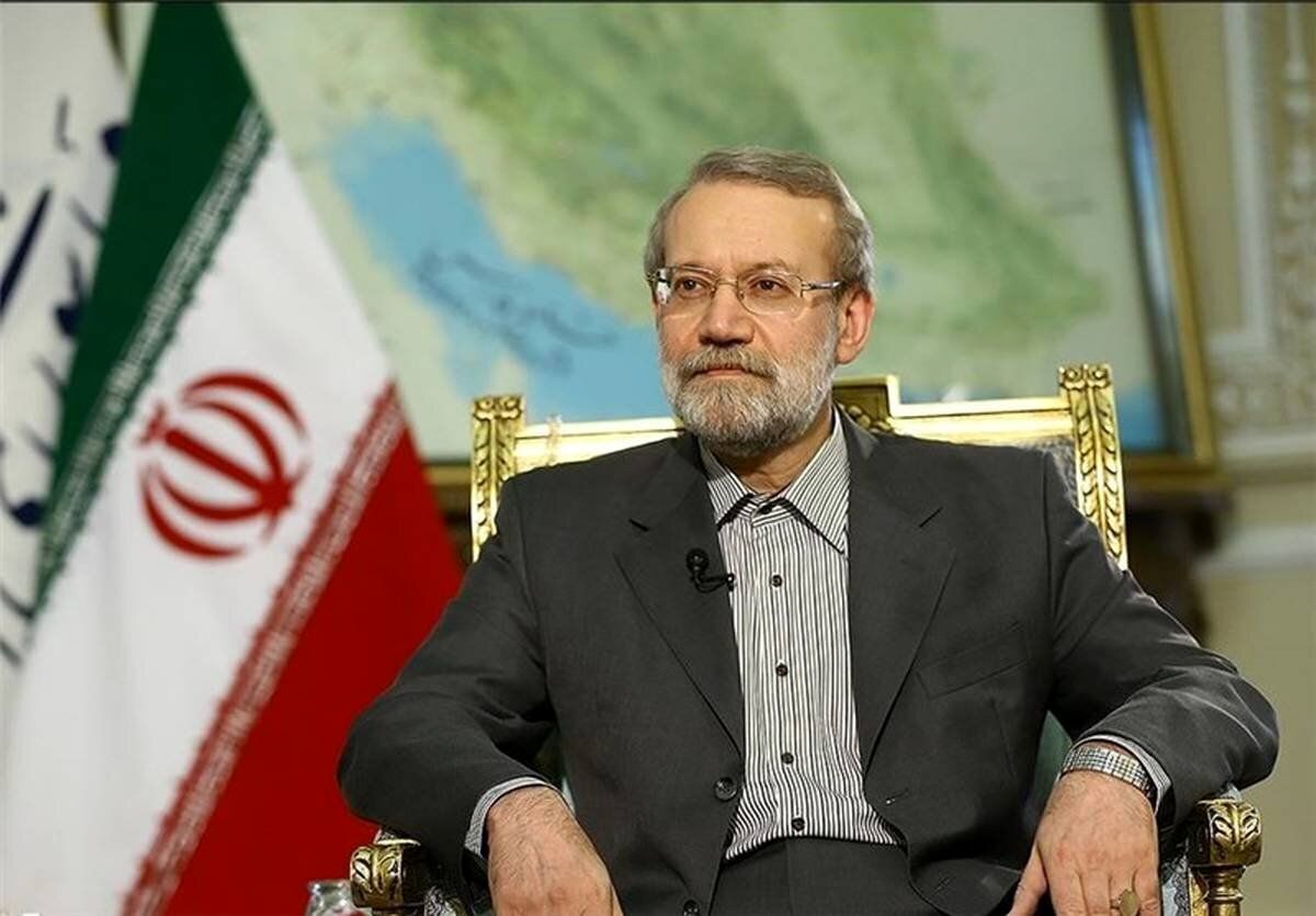 بلاگر آمریکایی: حکمرانان ایران دانشمندند، در حالی که حکمرانان ما سواد خواندن و نوشتن ندارند
