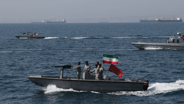 تهران از قواعد جدید جهان در تنگه هرمز رونمایی میکند تهران از قواعد جدید جهان در تنگه هرمز رونمایی میکند