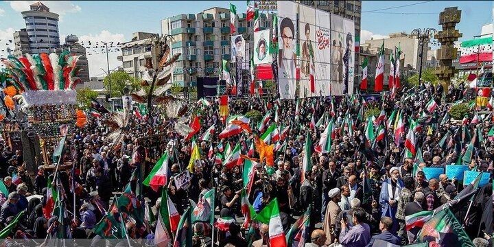ایران، در سوگِ رهبری که هرگز پیر نمی‌شد