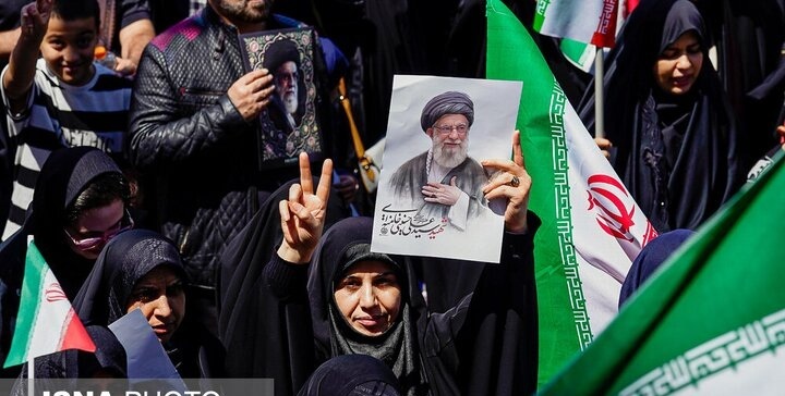 ایران، در سوگِ رهبری که هرگز پیر نمی‌شد