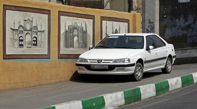 پیادهرو بیدفاع؛ روایت نادیدهگرفتن حقوق عابرپیاده درارومیه پیادهرو بیدفاع؛ روایت نادیدهگرفتن حقوق عابرپیاده درارومیه