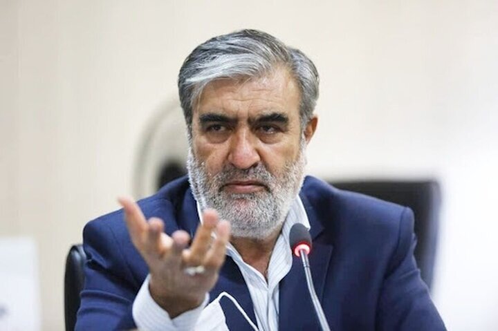 عراقچی در سفر به پاکستان هیچ مأموریتی در حوزه هستهای ندارد عراقچی در سفر به پاکستان هیچ مأموریتی در حوزه هستهای ندارد