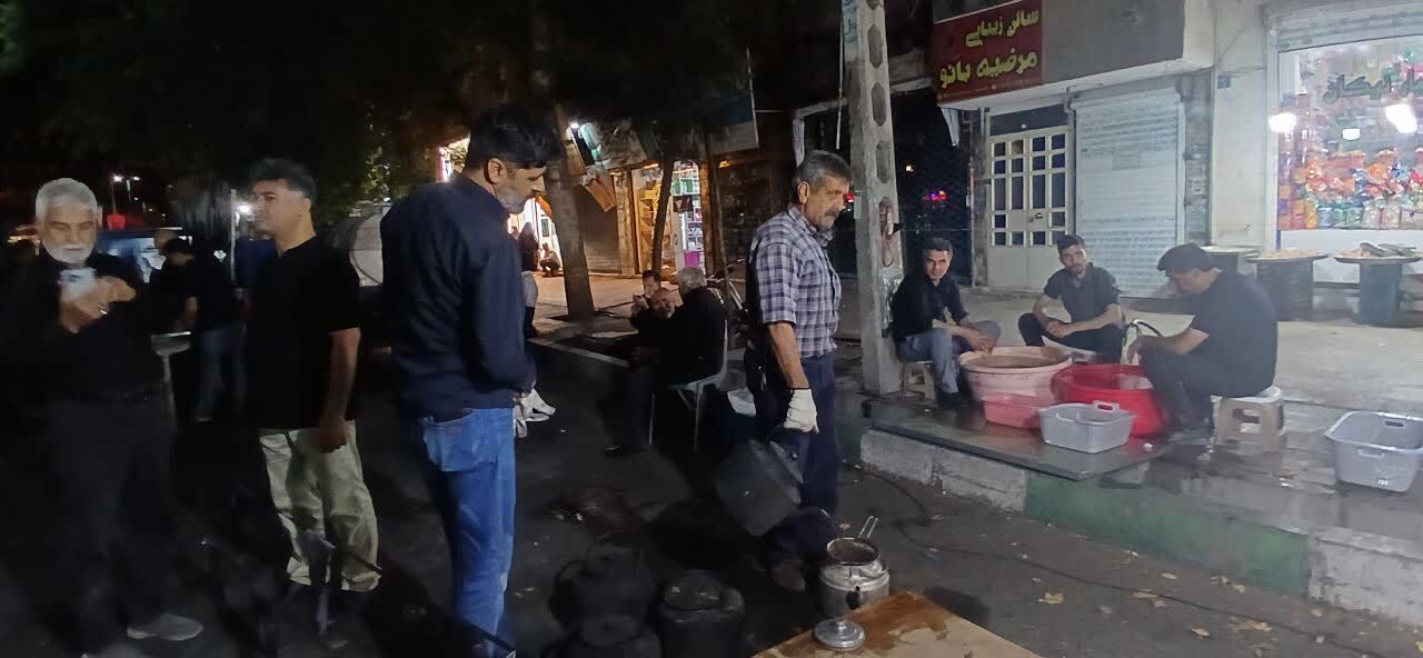 یکصد و ششمین شب خدمترسانی موکب شهدای رزکان در اجتماع بزرگ حسینی شهرستان شهریار یکصد و ششمین شب خدمترسانی موکب شهدای رزکان در اجتماع بزرگ حسینی شهرستان شهریار