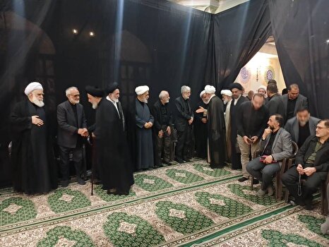 امروز چه کسانی میزبان بزرگداشت خانواده رهبر شهید انقلاب بودند؟