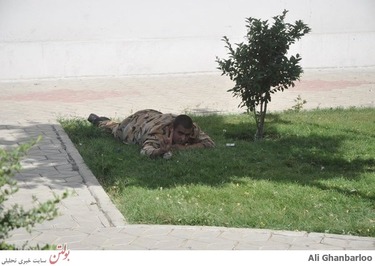 سرباز جان بر کف وطن