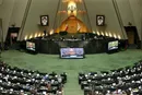 نماینده ای که به دلیل مشکلات مالی موبایلش را فروخت
