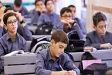 معلم یا دی‌جی؟؛ بحران مدیریت فرهنگی در مراسم آغاز سال تحصیلی