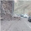 ریزش سنگ در محور کندوان یک زخمی برجای گذاشت