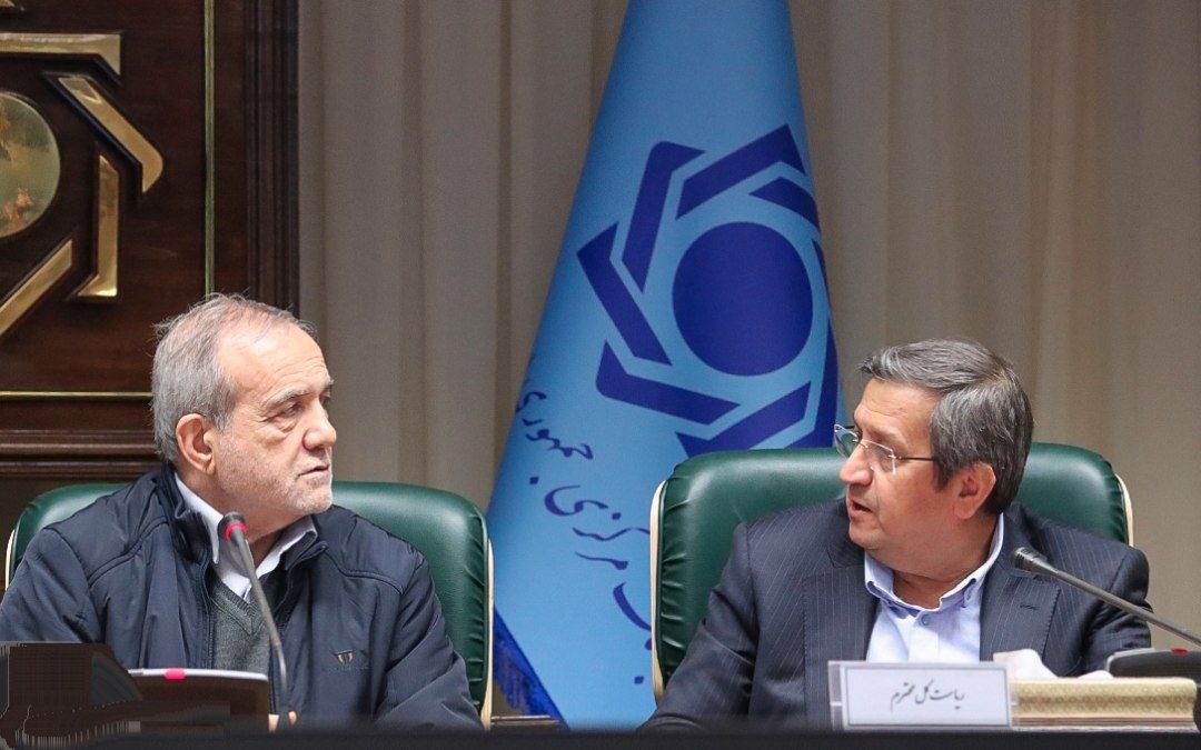 پیشنهاد بولتن نیوز به بانک مرکزی؛ بهجای تعقیب قیمت دلار، «مرجع قیمتسازی» را هدف بگیرید پیشنهاد بولتن نیوز به بانک مرکزی؛ بهجای تعقیب قیمت دلار، «مرجع قیمتسازی» را هدف بگیرید