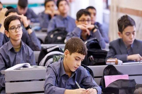 معلم یا دی‌جی؟؛ بحران مدیریت فرهنگی در مراسم آغاز سال تحصیلی