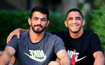 زمان مبارزه حسن یزدانی و رحمان عموزاد