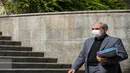 با اقدامات هنجارشکنانه در مدارس طبق قانون برخورد می‌شود