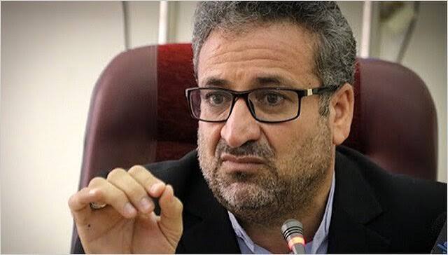 ۲۰ میلیارد دلار در سال از دروازه‌های رسمی می‌گریزد؛ نگهبانِ خواب‌زدهٔ اقتصاد ایران کی بیدار می‌شود؟