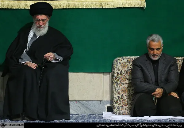 حضور سردار سلیمانی درآخرین شب عزاداری فاطمیه در حسینیه امام خمینی
