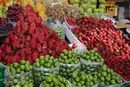 گوجه سبز موجود در بازار‌های تهران قاچاق است