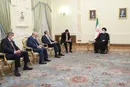 هوش مصنوعی چگونه صنعت موسیقی را متحول کرده است؟ بررسی کاربردها، مزایا و چالش‌ها