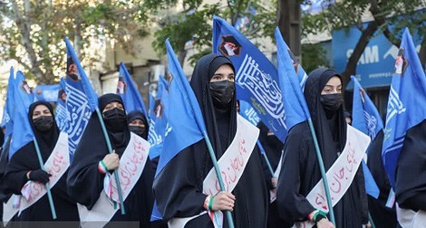 «آبی‌پوشی» یک رزمایش؛ نشانه‌شناسیِ یک عقب‌نشینیِ نمادین