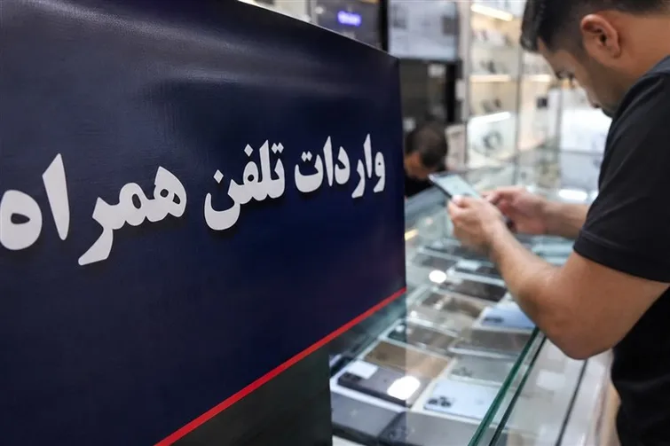۹۶ میلیون دلار ثبت سفارش با وعده ساخت مجتمع کشاورزی؛ چه کسانی پشت انحصار واردات موبایل هستند؟