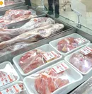 افزایش عرضۀ گوشت تنظیم بازاری در فروشگاه‌ها