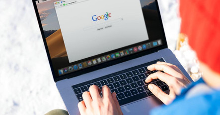 تلاش گوگل برای مقابله با «بات‌ها»؛ دست تکان دهید تا ثابت کنید...