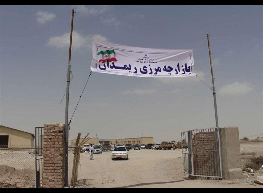 ریمـدان؛ مرزی گرفتار در صف، کمبود زیرساخت و ضعف هماهنگی دستگاه‌ها / ۳ هزار کامیون در انتظار، رانندگان بدون حتی یک سرویس بهداشتی!