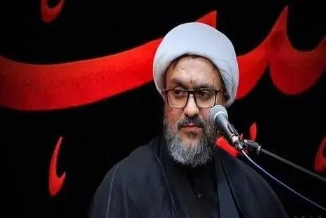 زمین بدون حجت خدا باقی نمی‌ماند/ یتیم حقیقی، دورمانده از امام است
