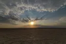 حاج‌علیقلی؛ آینه‌ای سفید در قلب کویر ایران