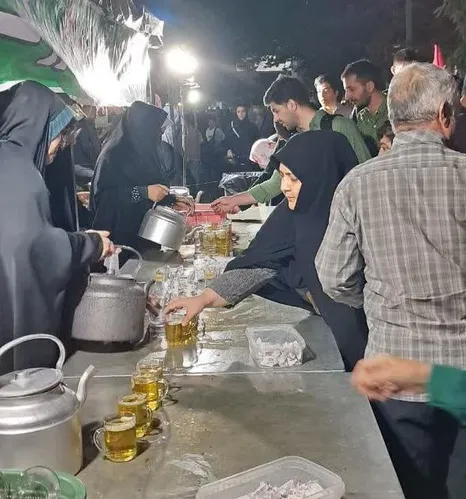 از یاد شهدای دانش‌آموز میناب تا خدمت بی‌وقفه خادمان موکب شهدای رزکان